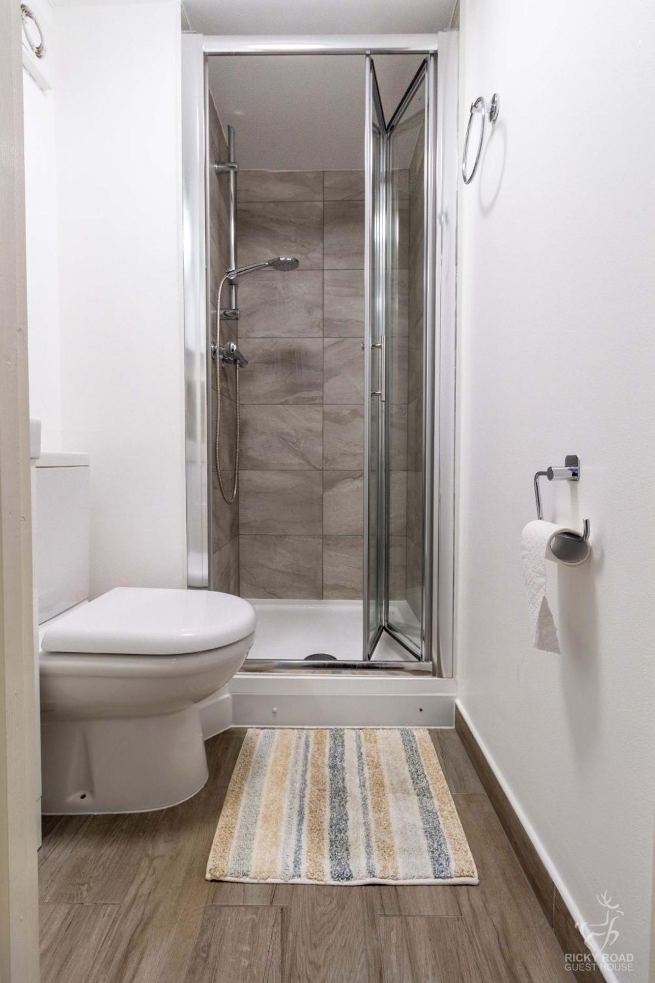 Ricky Road Guest House - Premium Γουάτφορντ Δωμάτιο φωτογραφία