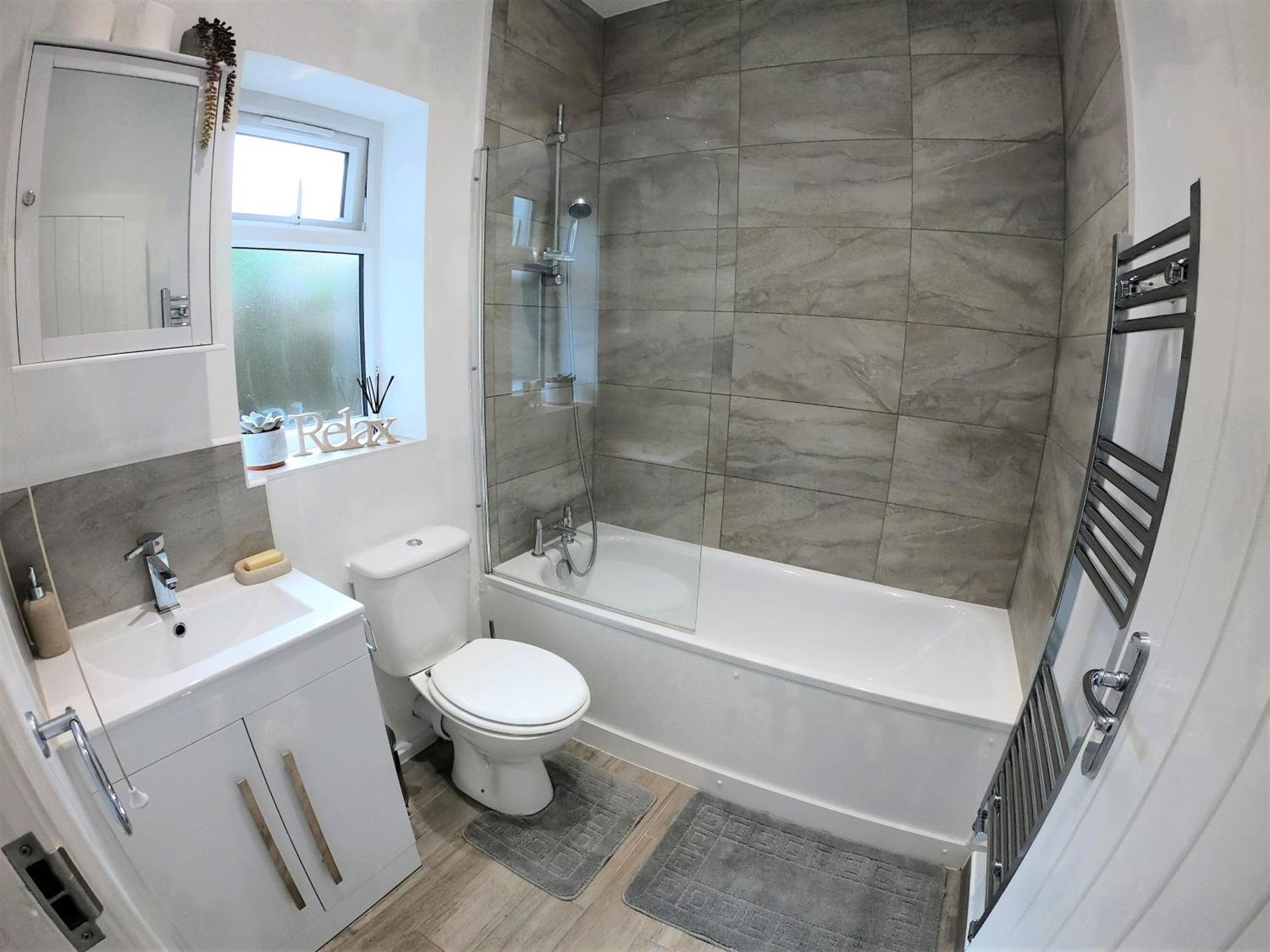 Ricky Road Guest House - Premium Γουάτφορντ Δωμάτιο φωτογραφία