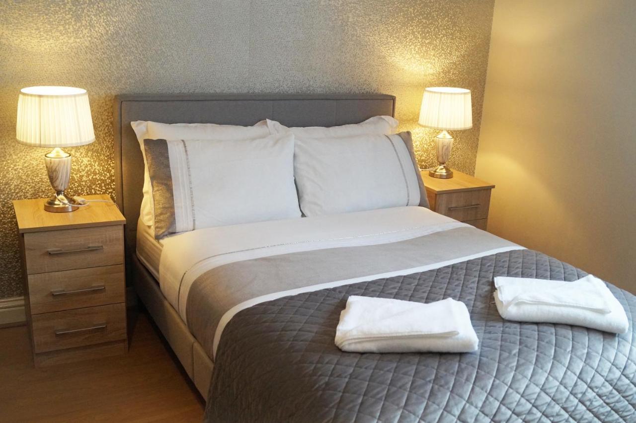 Ricky Road Guest House - Premium Γουάτφορντ Εξωτερικό φωτογραφία